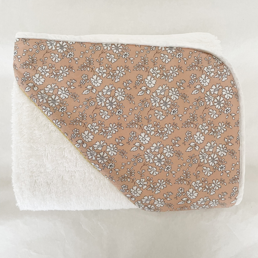 Cape de bain coton fleuri latte