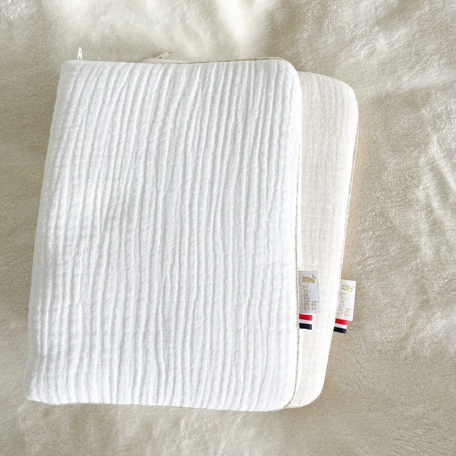 HOUSSE CARNET DE SANTE écru