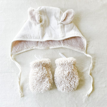 Ensemble bonnet oreilles lapin écru et moufles