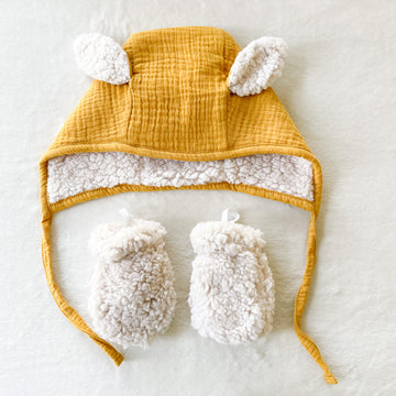 Ensemble bonnet oreilles lapin miel et moufles