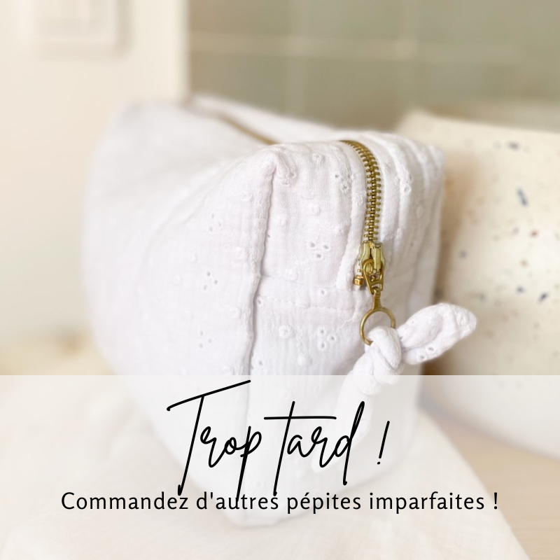 Trousse de toilette broderie anglaise blanche