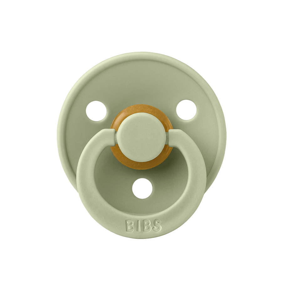 Découvrez la tétine Bibs : stylée, confortable et réconfortante. En caoutchouc naturel, sans BPA, PVC ni phtalates, elle apaise le besoin de succion et calme les angoisses de bébé.