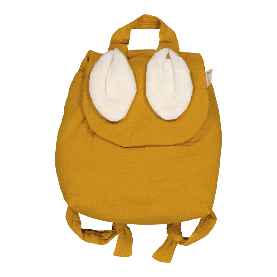 Le premier sac à dos à offrir dès la naissance. Pour l'entrée en crèche ou pour l'école maternelle, on y range un doudou, un goûter et un change. Personnalisable en double gaze ou en velours, avec ses petites oreilles de lapin toutes douces, c’est le coup de coeur des familles ! C’est le cadeau idéal à offrir pour célébrer une naissance, un anniversaire, un premier Noël. 